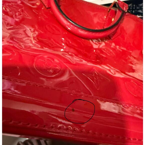 Louis Vuitton Monogram Vernis Alma PM in Patent Indian Rose Red - Picture 4 of 7